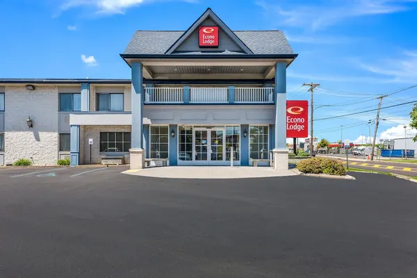 Photo 1 - Econo Lodge