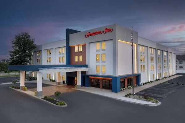 Photo 1 - Hampton Inn Louisville-Airport