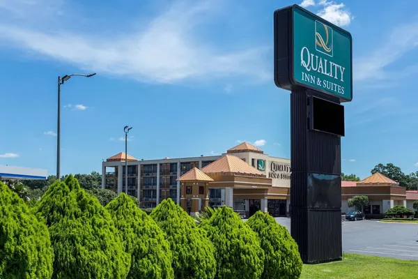 Photo 1 - Quality Inn & Suites Baton Rouge West – Port Allen