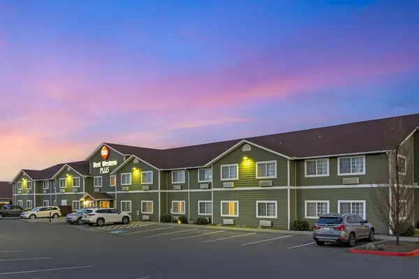Photo 1 - Best Western Plus The Inn at Horse Heaven