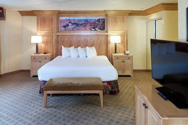 Photo 1 - Holiday Inn Resort The Squire at Grand Canyon by IHG