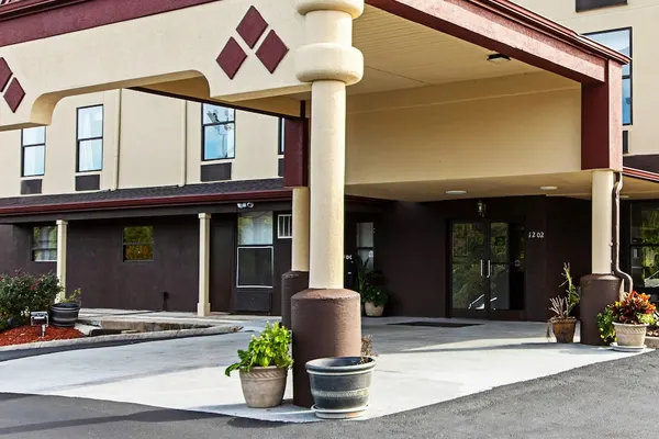 Photo 1 - High Point Inn & Suites