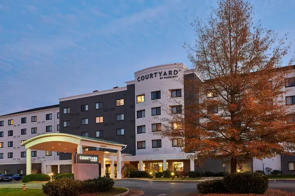 Photo 1 - Courtyard by Marriott Bristol