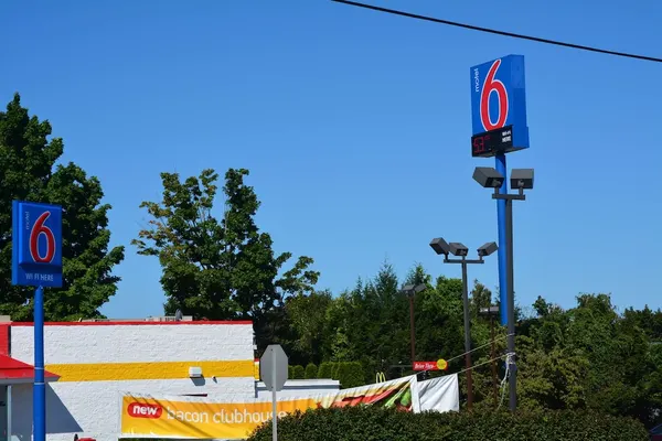 Photo 1 - Motel 6 Chicopee, MA - Springfield