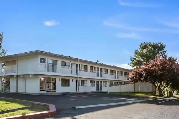 Photo 1 - Park Inn Winnemucca