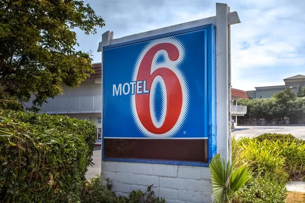 Photo 1 - Motel 6 Vacaville, CA