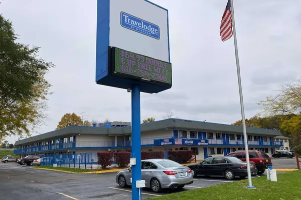 Photo 1 - Travelodge by Wyndham Grand Rapids North