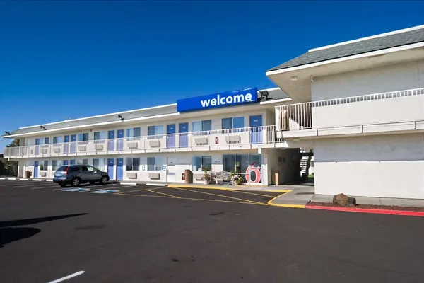 Photo 1 - Motel 6 Pendleton, OR