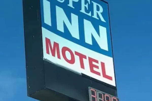 Photo 1 - Super Inn Tucson
