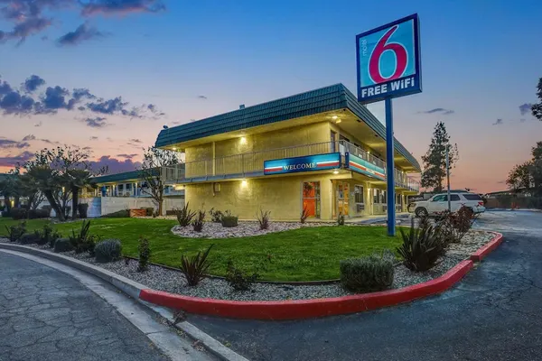 Photo 1 - Motel 6 King City, CA