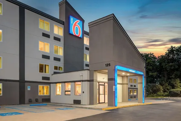 Photo 1 - Motel 6 York, PA - North