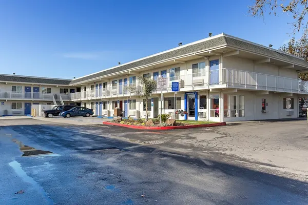 Photo 1 - Motel 6 Hayward, CA - East Bay