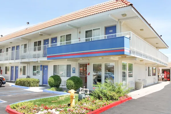 Photo 1 - Motel 6 Lancaster, CA