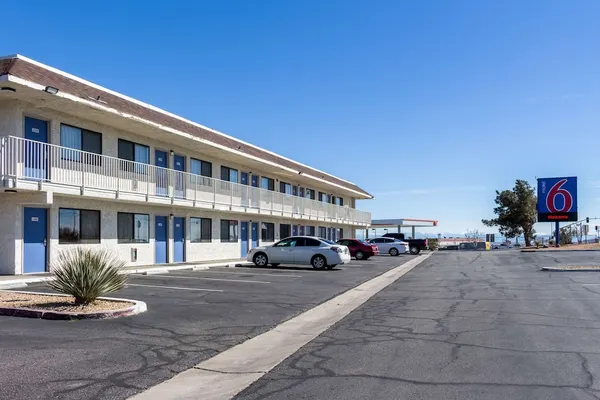 Photo 1 - Motel 6 Mojave, CA