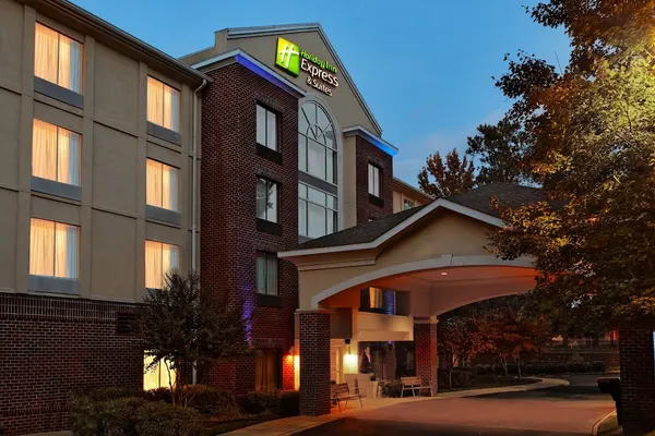 Photo 1 - Holiday Inn Express Hotel & Suites Richmond-Brandermill, an IHG Hotel