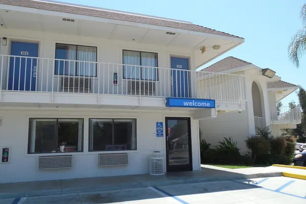 Photo 1 - Motel 6 Temecula, CA - Historic Old Town