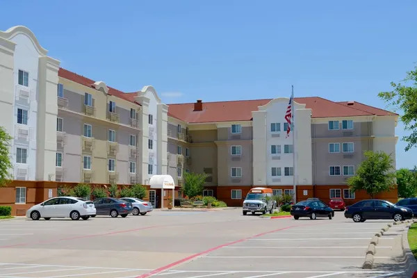 Photo 1 - Sonesta Simply Suites Dallas Las Colinas