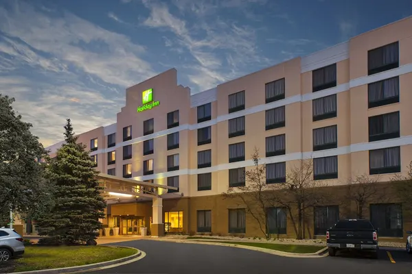Photo 1 - Holiday Inn & Suites Bolingbrook by IHG