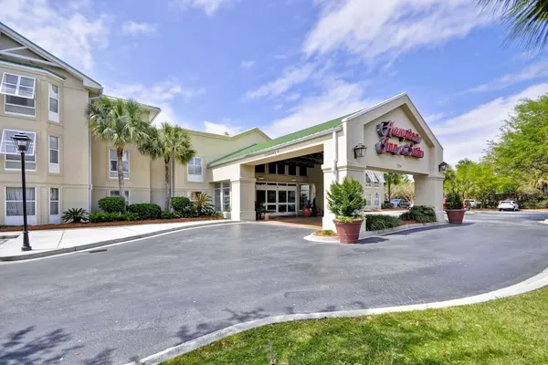 Photo 1 - Hampton Inn & Suites Charleston/Mt. Pleasant-Isle Of Palms