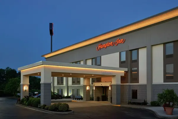 Photo 1 - Hampton Inn Louisville I-65 @ Brooks Rd.