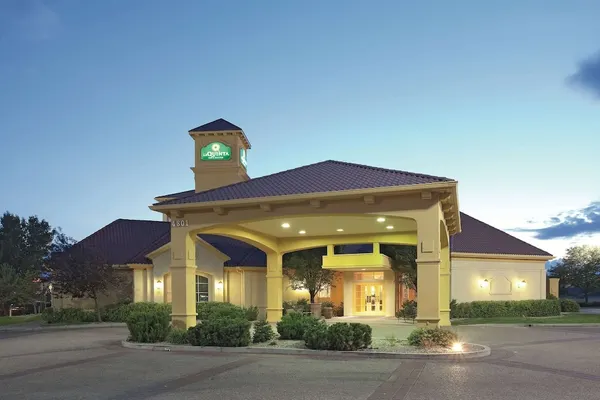 Photo 1 - La Quinta Inn & Suites by Wyndham Pueblo