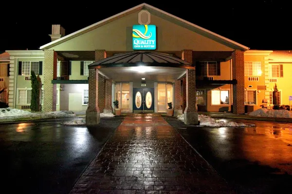 Photo 1 - Quality Inn & Suites Airport West