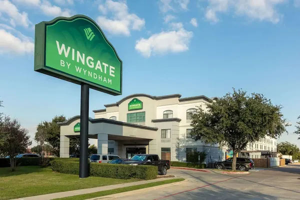 Photo 1 - Wingate by Wyndham DFW / North Irving