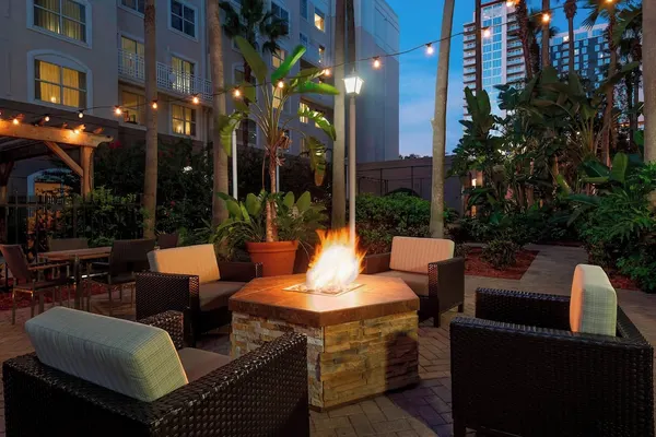 Photo 1 - Courtyard by Marriott Tampa Downtown