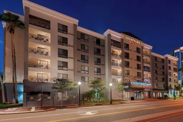 Photo 1 - Courtyard by Marriott Tampa Downtown