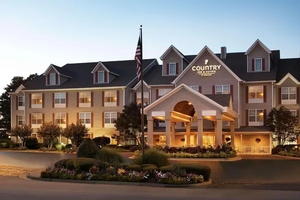 Photo 1 - Country Inn & Suites by Radisson, Atlanta Airport North, GA