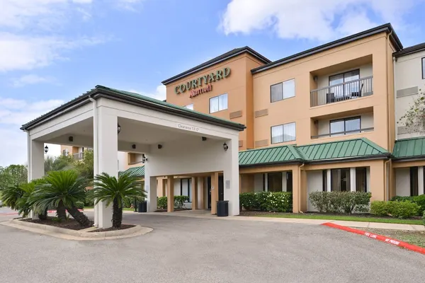 Photo 1 - Courtyard by Marriott Beaumont