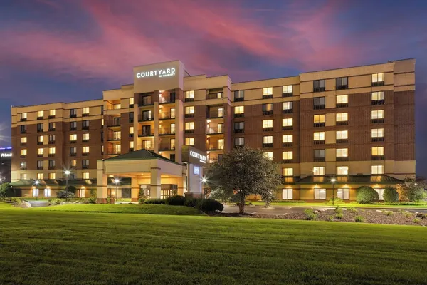 Photo 1 - Courtyard by Marriott Bloomington by Mall of America