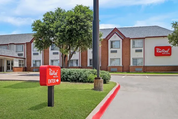 Photo 1 - Red Roof Inn & Suites Euless - DFW Airport Southwest