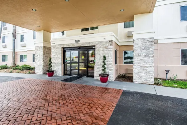 Photo 1 - Quality Inn Plant City - Lakeland