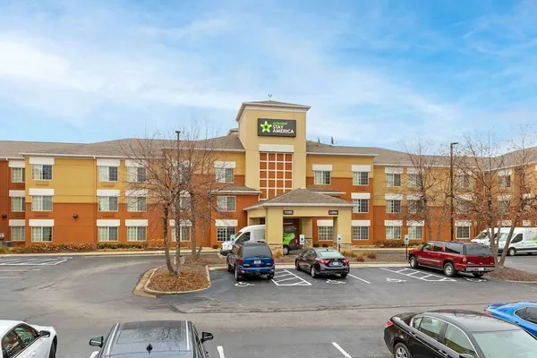 Photo 1 - Extended Stay America Select Suites - St. Louis - Airport - Central