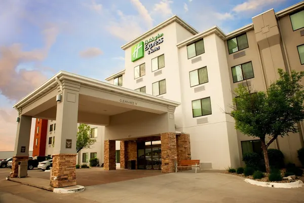 Photo 1 - Holiday Inn Express & Suites Norfolk, an IHG Hotel