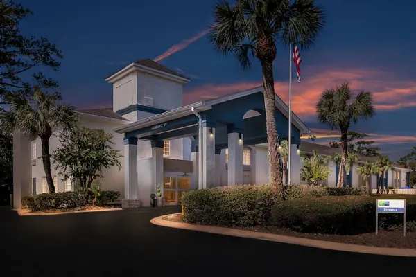 Photo 1 - Holiday Inn Express Saint Simons Island, an IHG Hotel