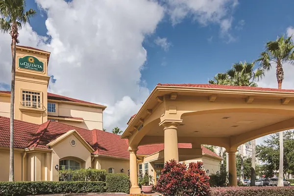 Photo 1 - La Quinta Inn & Suites by Wyndham Orlando Airport North
