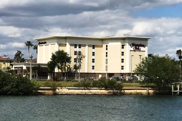 Photo 1 - Hampton Inn Tampa/Rocky Point-Airport