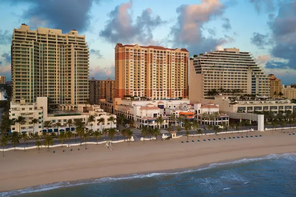 Photo 1 - Marriott's BeachPlace Towers