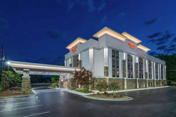 Photo 1 - Hampton Inn Wilkesboro