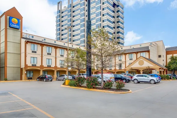 Photo 1 - Comfort Inn & Suites Love Field - Dallas Market Center