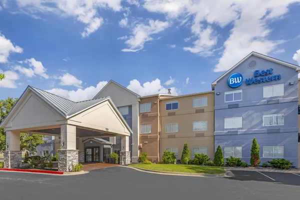 Photo 1 - Best Western Independence Kansas City