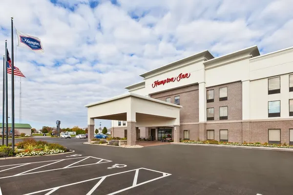 Photo 1 - Hampton Inn Marysville