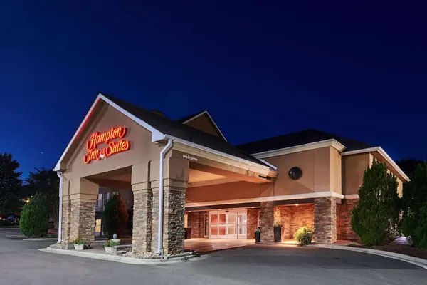Photo 1 - Hampton Inn & Suites Chapel Hill/Durham, Area