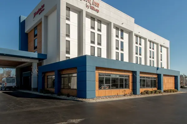 Photo 1 - Hampton Inn Newport News-Yorktown
