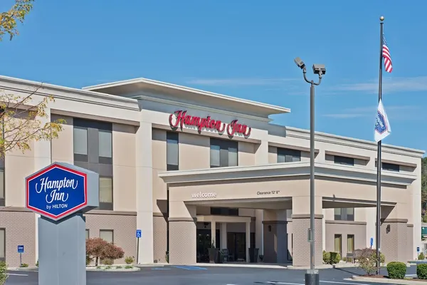 Photo 1 - Hampton Inn Winfield/teays Valley