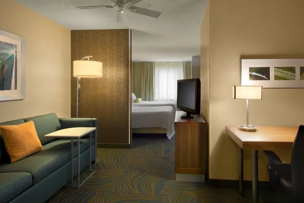 Photo 1 - Kings Inn & Suites Mason