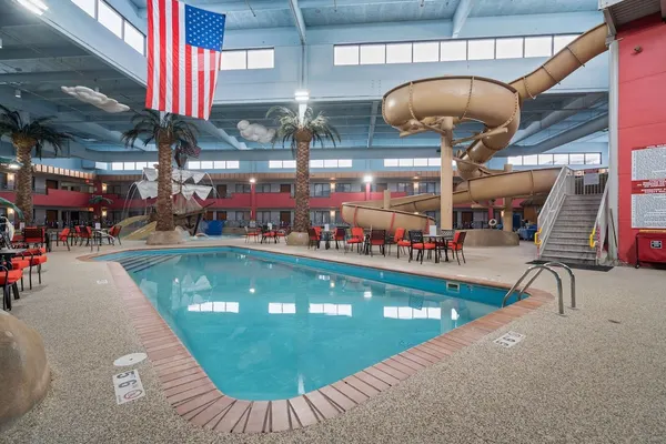 Photo 1 - Ramada by Wyndham Sioux Falls Airport-Waterpark & Event Ctr