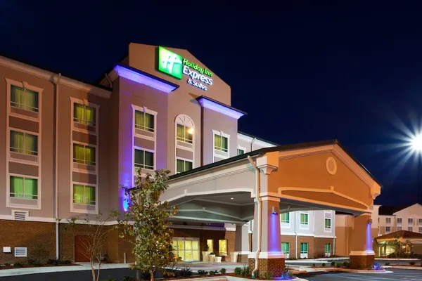 Photo 1 - Holiday Inn Express & Suites Valdosta West - Mall Area, an IHG Hotel